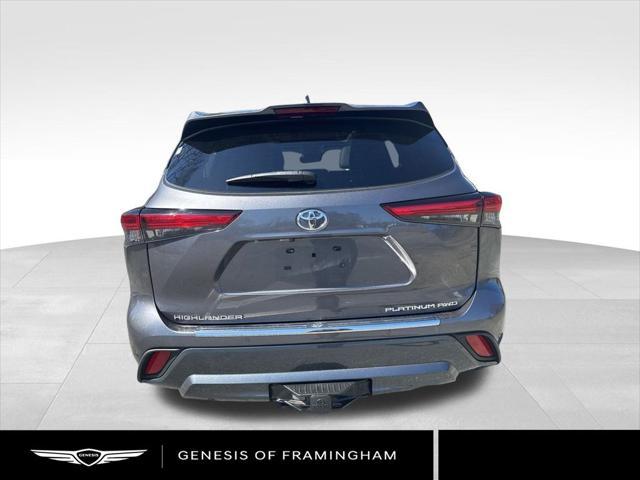 used 2022 Toyota Highlander car, priced at $42,998