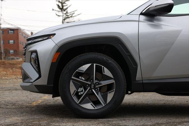 new 2025 Hyundai Tucson Hybrid car, priced at $37,887