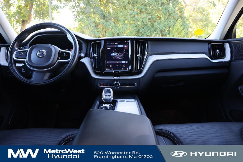 used 2022 Volvo XC60 car, priced at $31,298