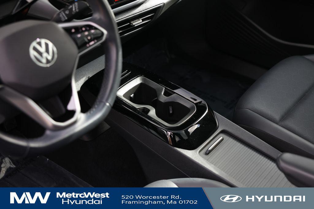 used 2022 Volkswagen ID.4 car, priced at $21,998