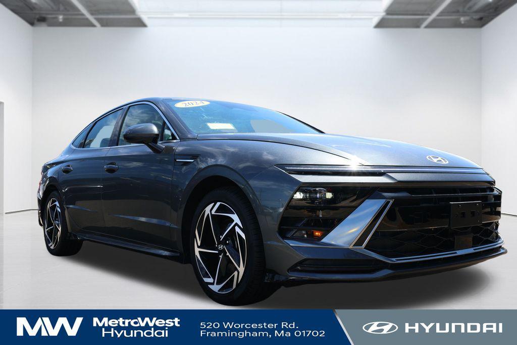 used 2024 Hyundai Sonata car, priced at $23,298