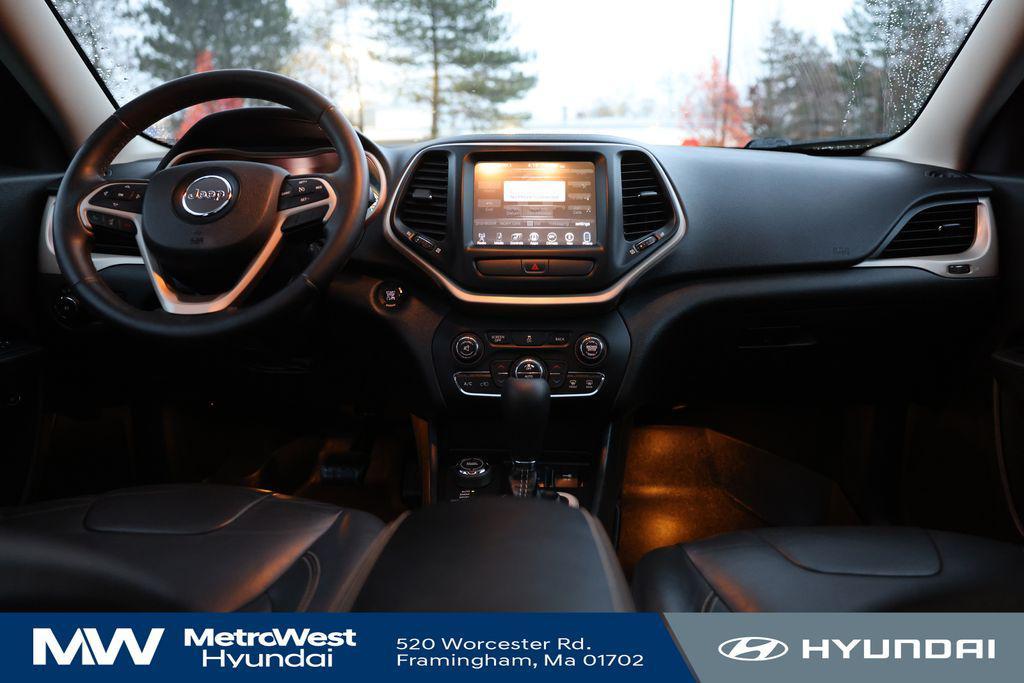 used 2015 Jeep Cherokee car, priced at $13,649