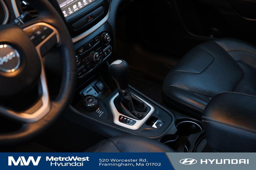 used 2015 Jeep Cherokee car, priced at $13,649