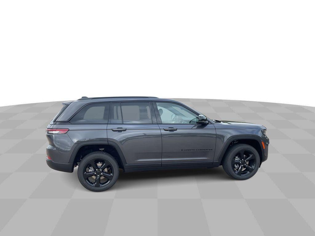 new 2025 Jeep Grand Cherokee car, priced at $39,675