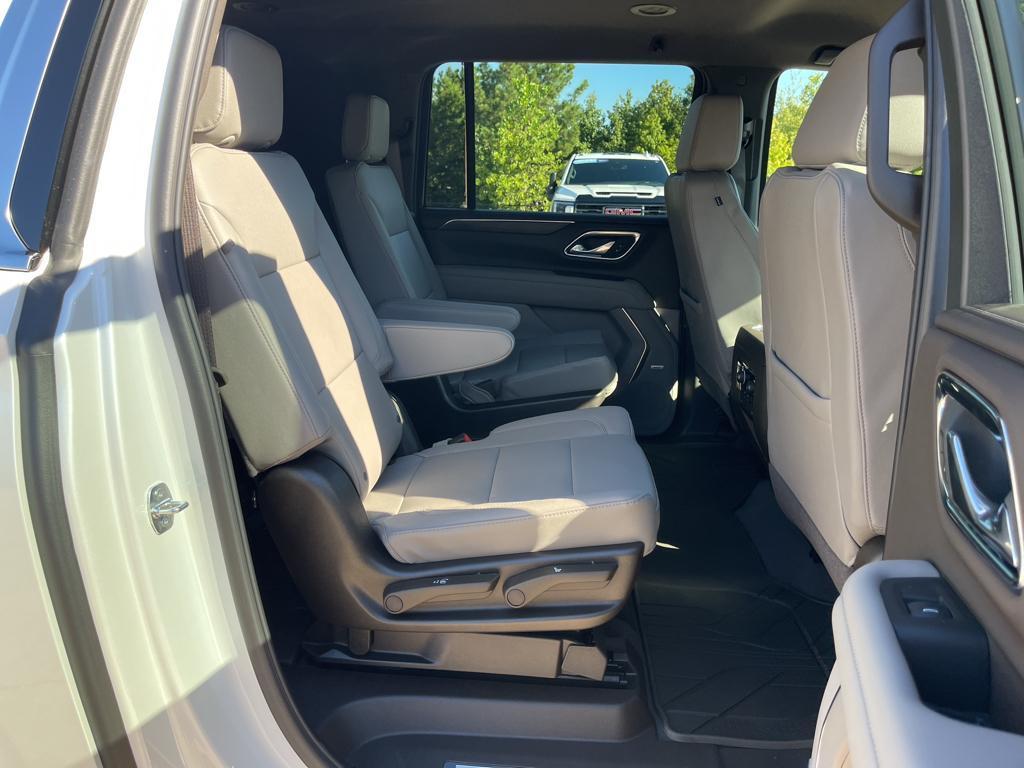 new 2024 Chevrolet Suburban car, priced at $67,130