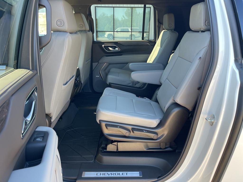 new 2024 Chevrolet Suburban car, priced at $67,130