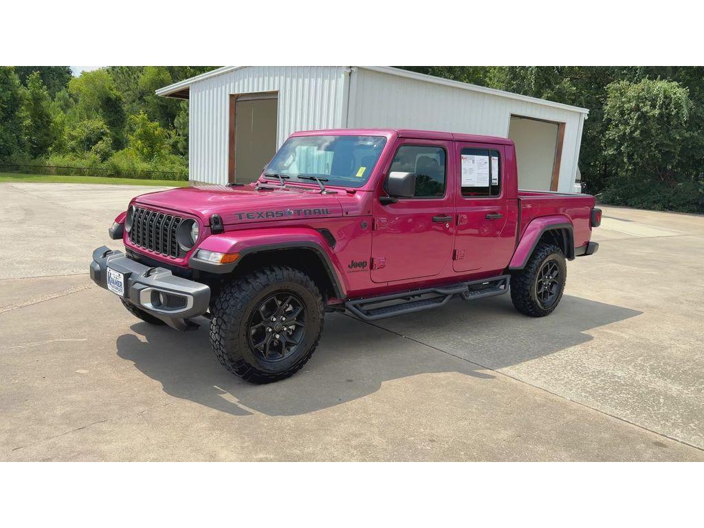 used 2024 Jeep Gladiator car, priced at $39,025