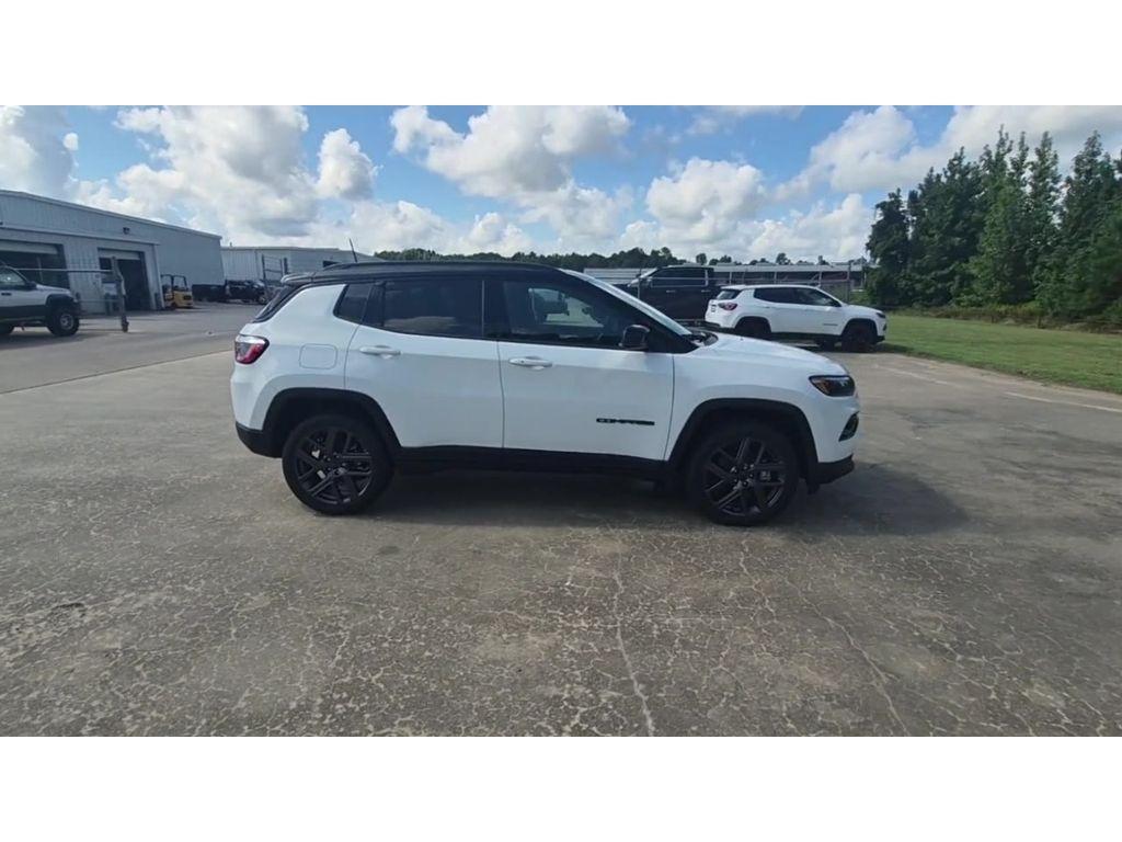 new 2025 Jeep Compass car, priced at $31,010