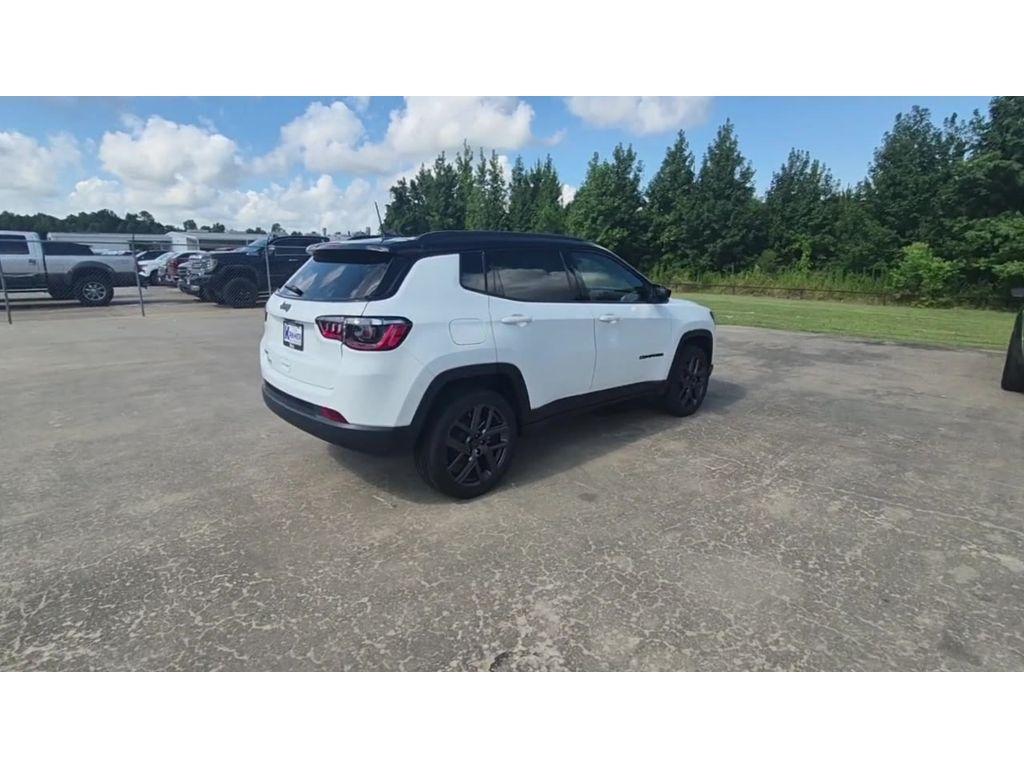 new 2025 Jeep Compass car, priced at $31,010