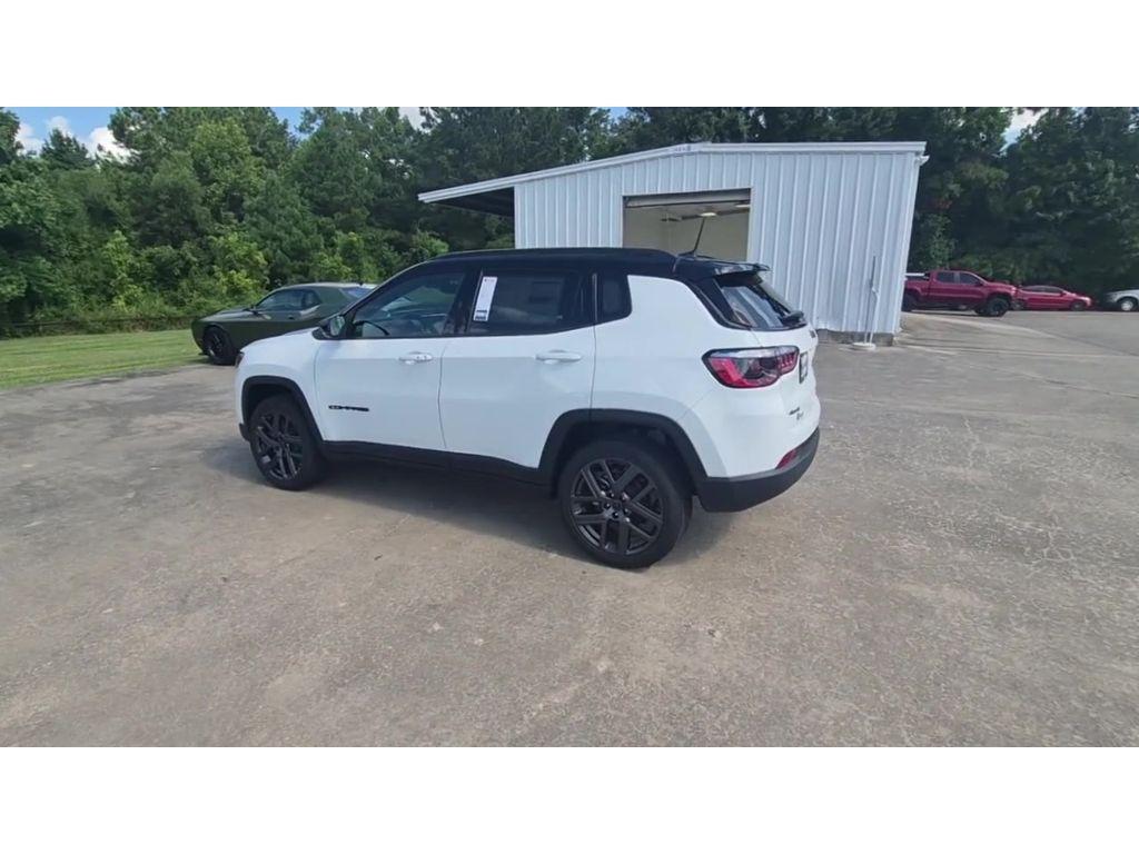 new 2025 Jeep Compass car, priced at $31,010