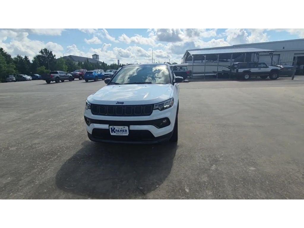 new 2025 Jeep Compass car, priced at $31,010