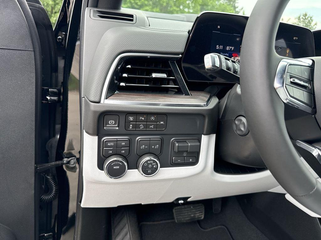 new 2025 Chevrolet Tahoe car, priced at $80,195