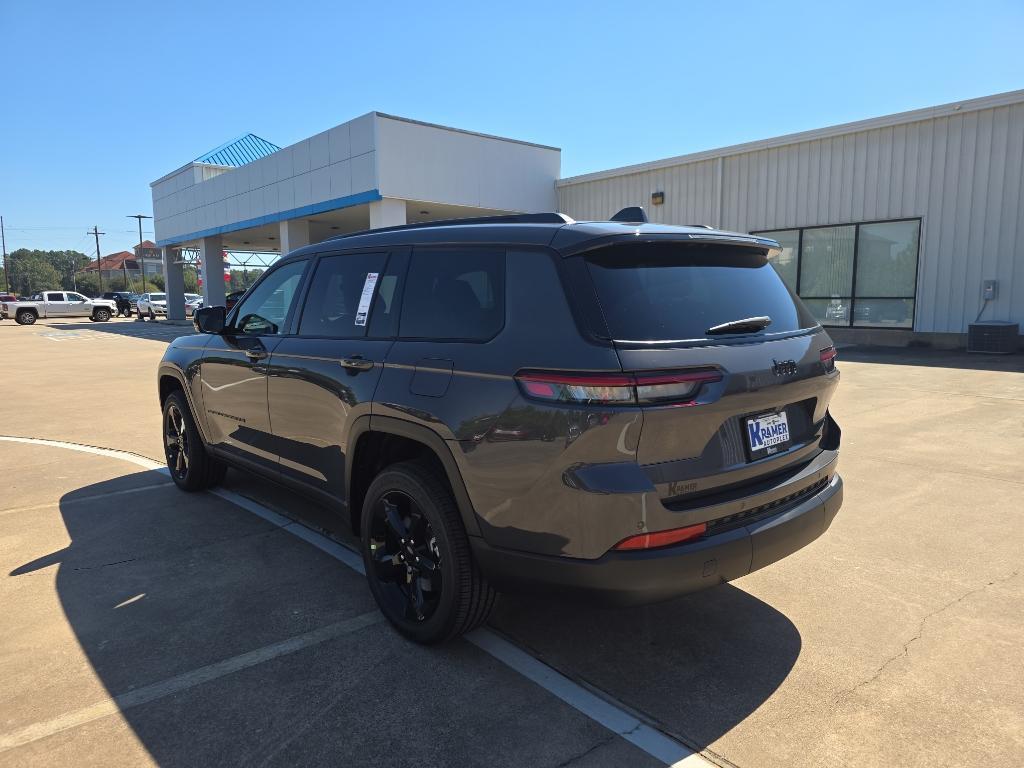 new 2025 Jeep Grand Cherokee L car, priced at $42,670