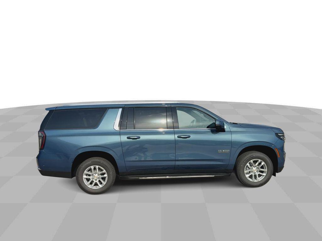 new 2025 Chevrolet Suburban car, priced at $69,405