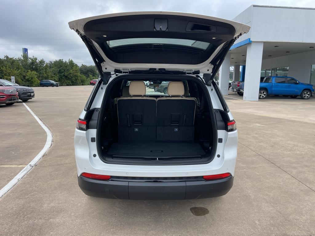 new 2025 Jeep Grand Cherokee L car, priced at $51,965