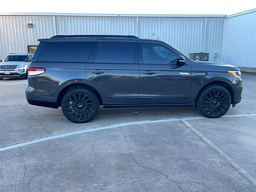 used 2024 Lincoln Navigator car, priced at $91,995