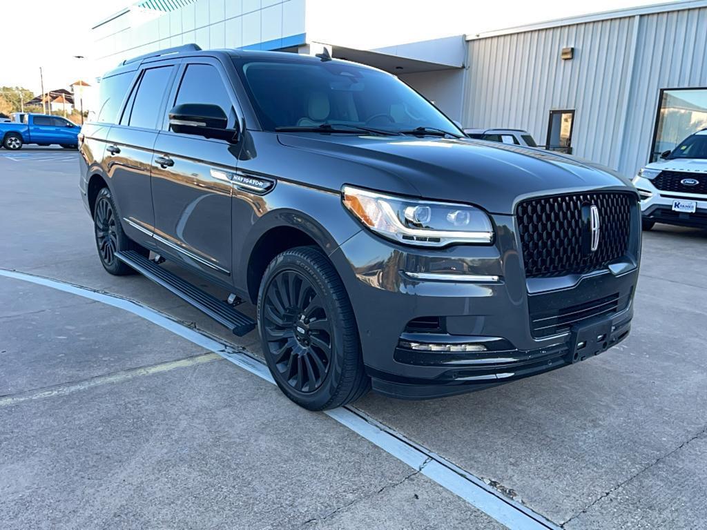 used 2024 Lincoln Navigator car, priced at $91,995