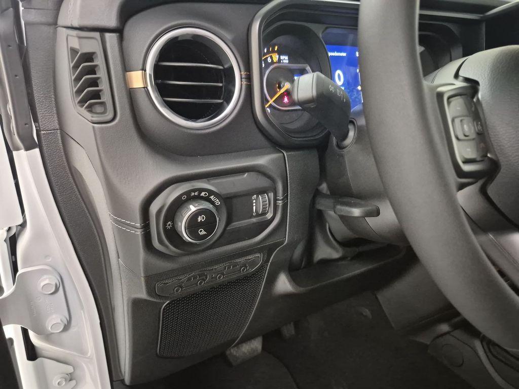 new 2025 Jeep Gladiator car, priced at $44,160