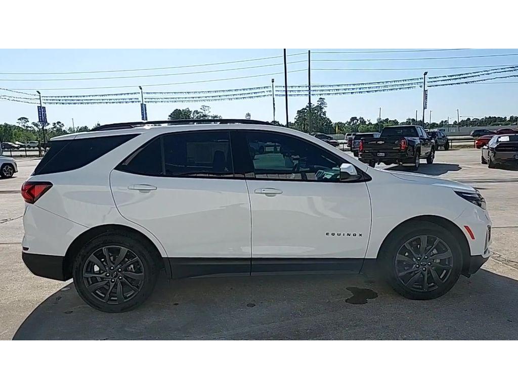 used 2024 Chevrolet Equinox car, priced at $28,990