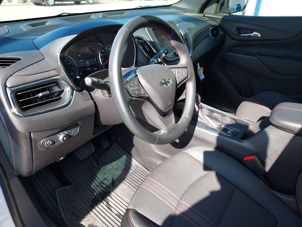 used 2024 Chevrolet Equinox car, priced at $28,990