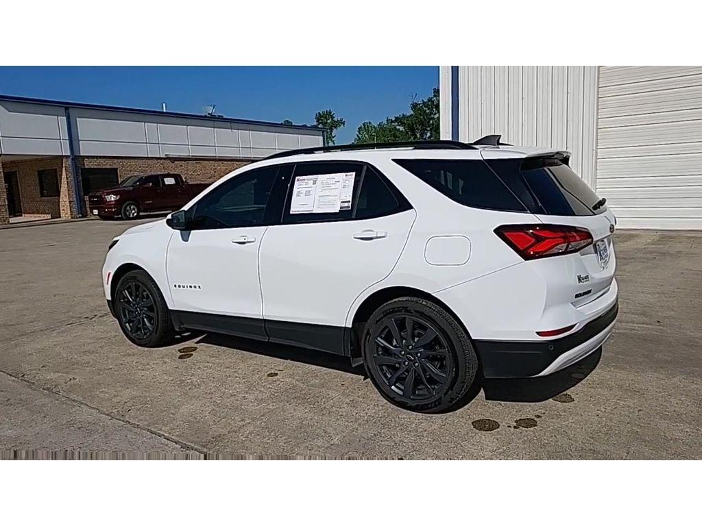 used 2024 Chevrolet Equinox car, priced at $28,990