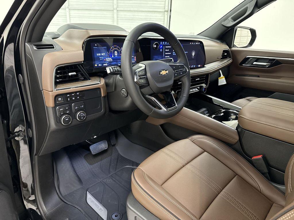 new 2025 Chevrolet Suburban car, priced at $82,680