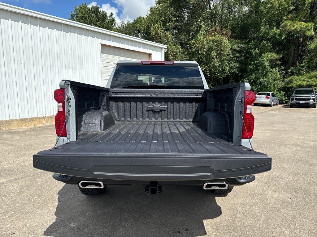 new 2024 Chevrolet Silverado 1500 car, priced at $48,670