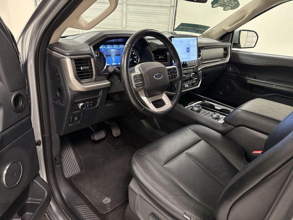 used 2022 Ford Expedition car, priced at $41,925