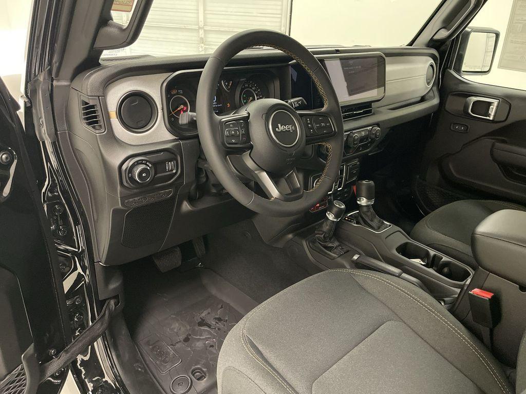 new 2025 Jeep Wrangler car, priced at $42,080