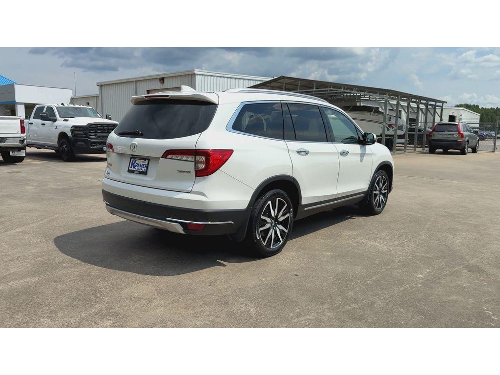 used 2022 Honda Pilot car, priced at $29,498