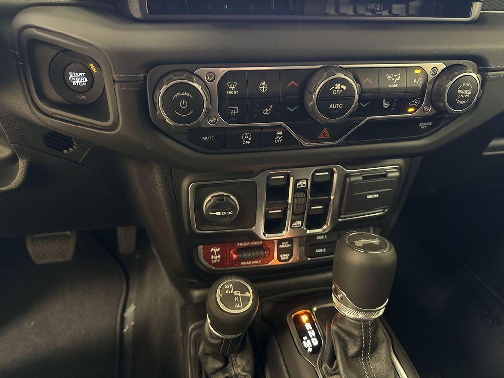 new 2025 Jeep Wrangler car, priced at $60,520