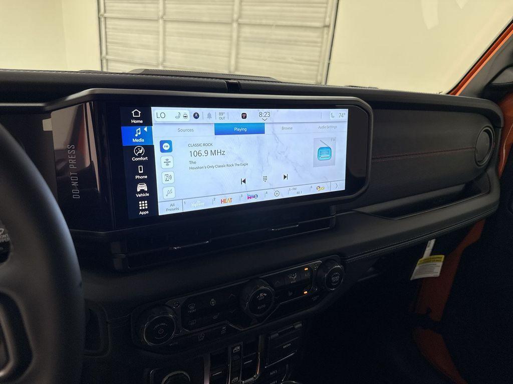 new 2025 Jeep Wrangler car, priced at $60,520