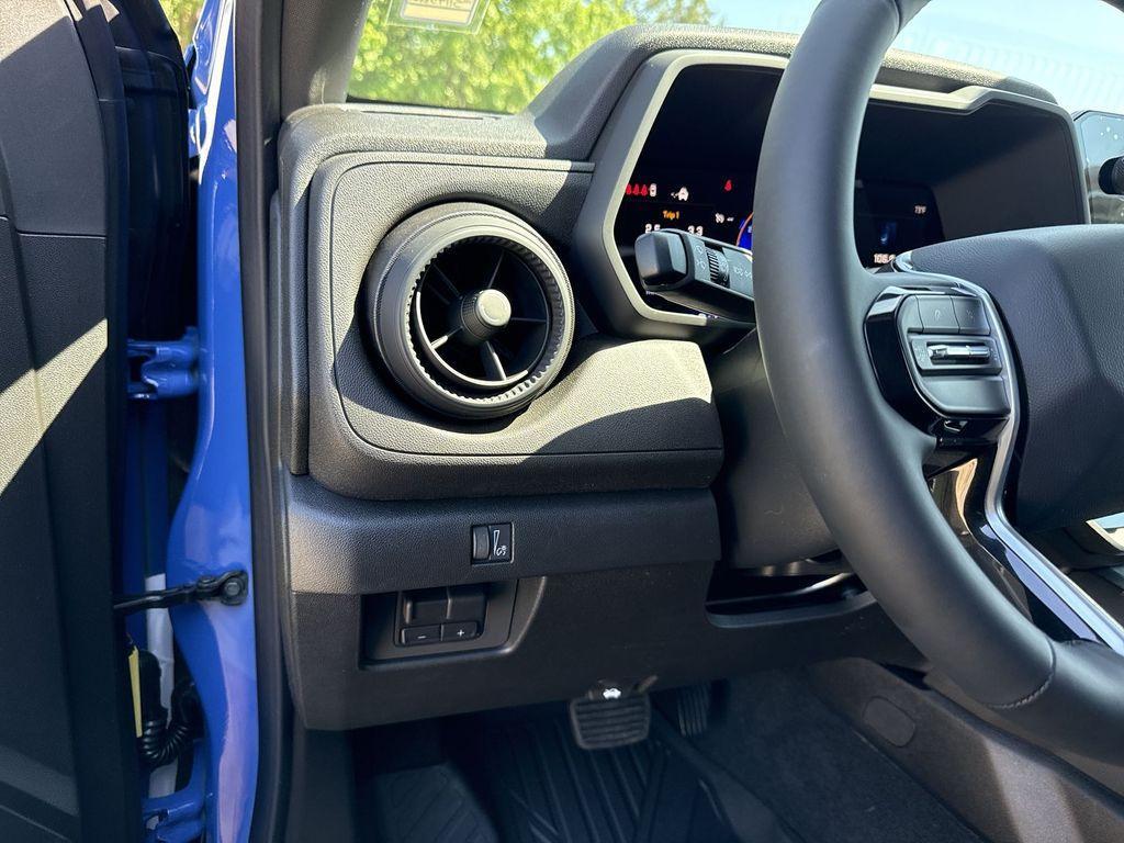 new 2025 Chevrolet Colorado car, priced at $42,350