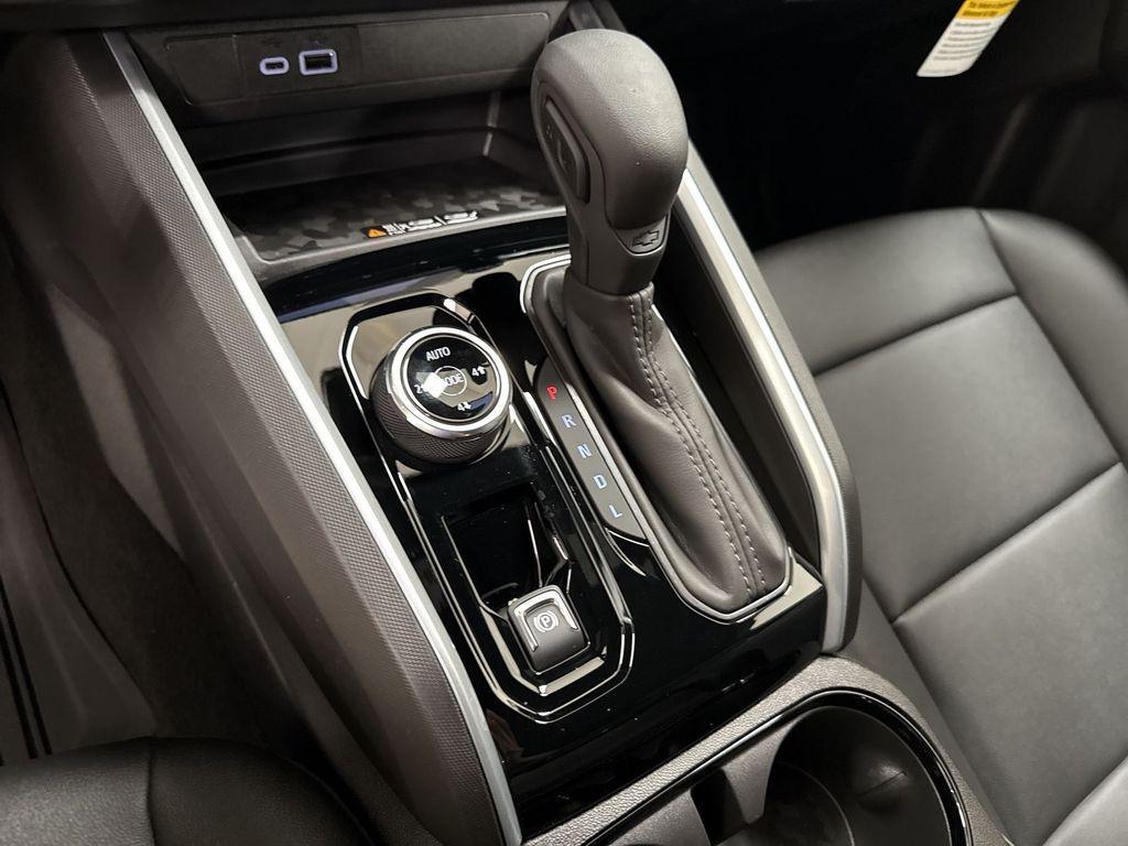 new 2025 Chevrolet Colorado car, priced at $42,295