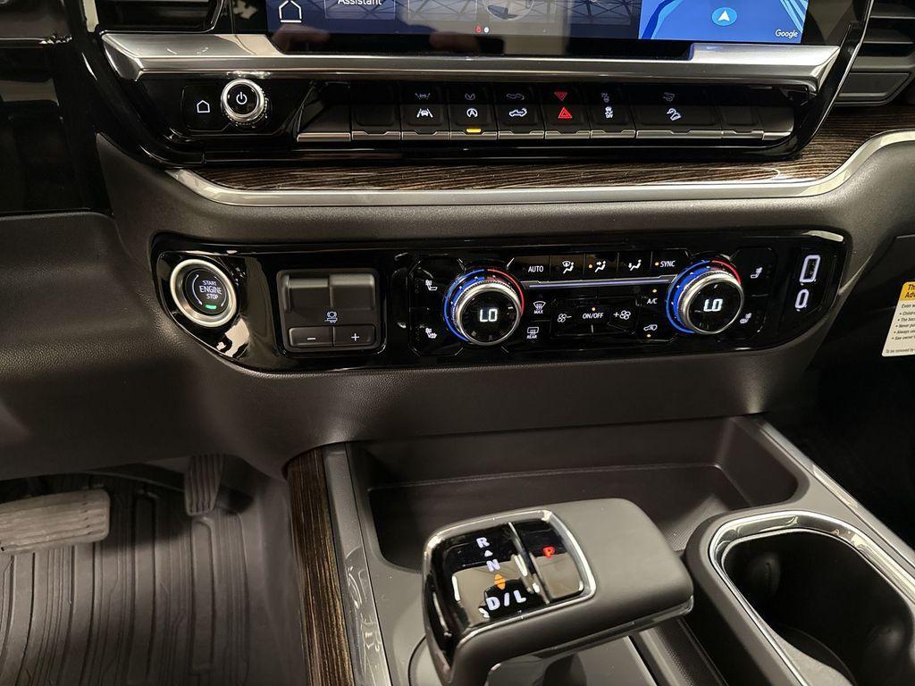 new 2025 GMC Sierra 1500 car, priced at $53,695