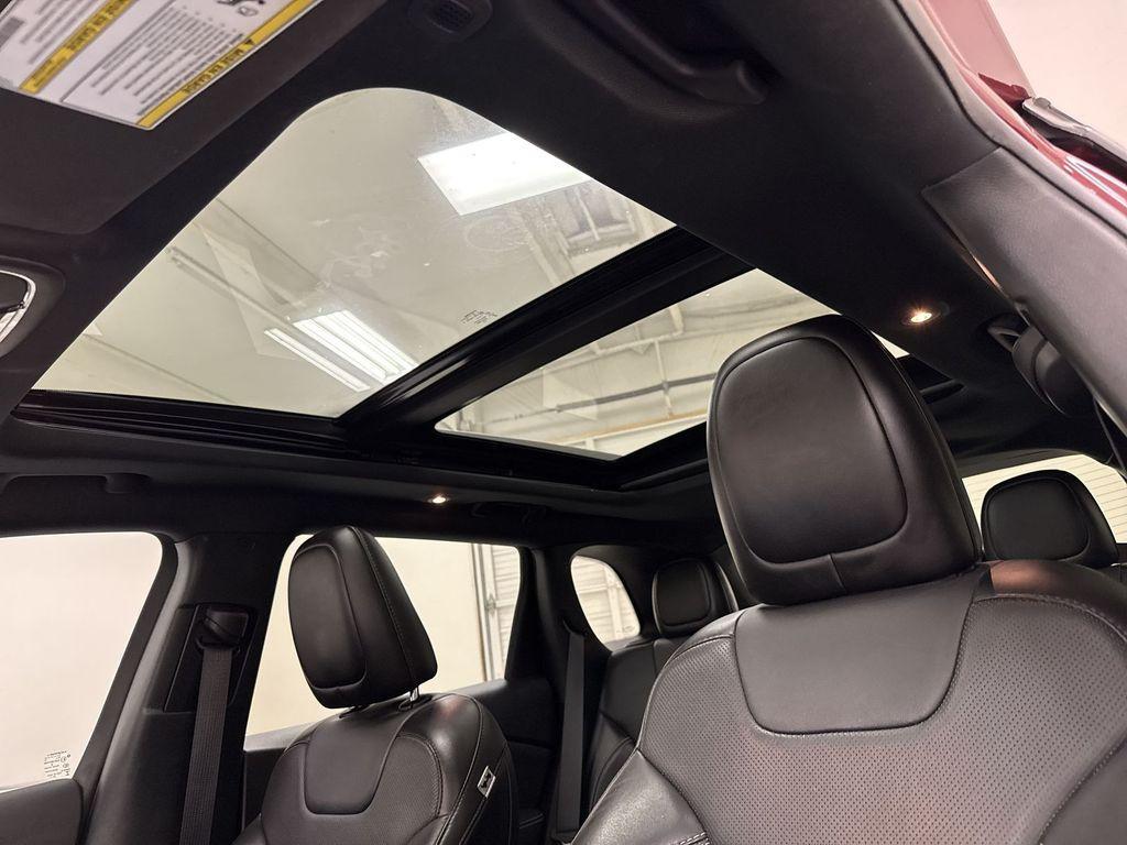 used 2021 Jeep Cherokee car, priced at $19,490