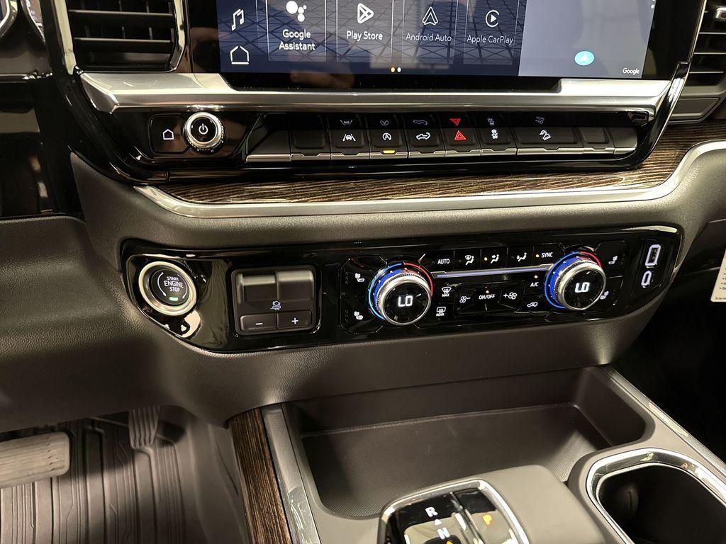 new 2025 GMC Sierra 1500 car, priced at $53,695