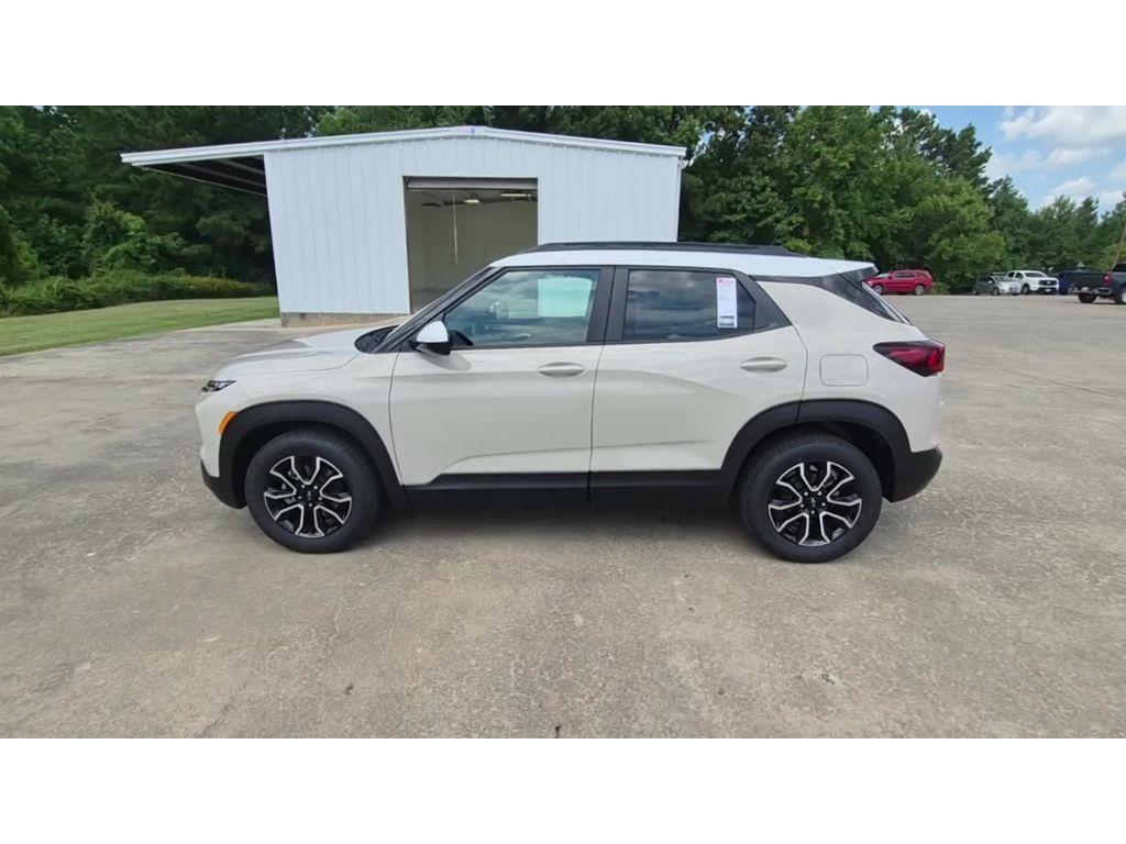 new 2026 Chevrolet TrailBlazer car, priced at $29,270