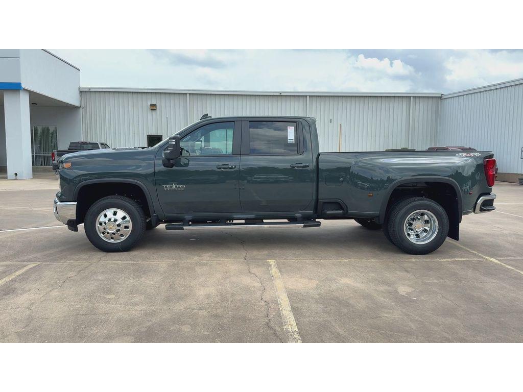 new 2025 Chevrolet Silverado 3500 car, priced at $73,995