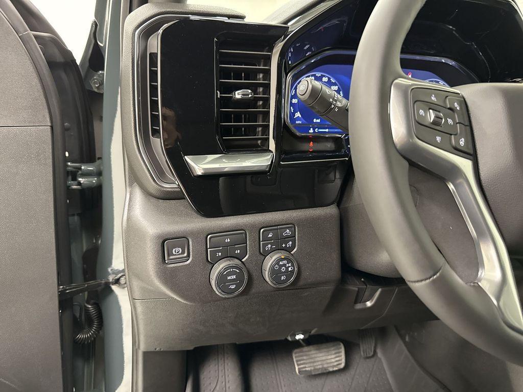 new 2025 Chevrolet Silverado 3500 car, priced at $73,995