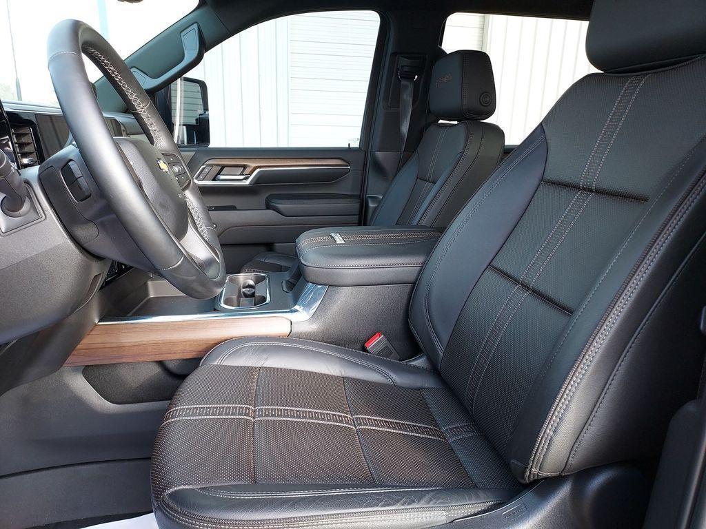used 2024 Chevrolet Silverado 3500 car, priced at $75,490