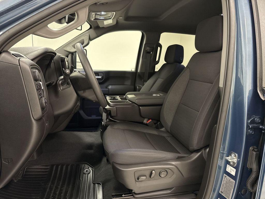 new 2025 Chevrolet Silverado 2500 car, priced at $54,838