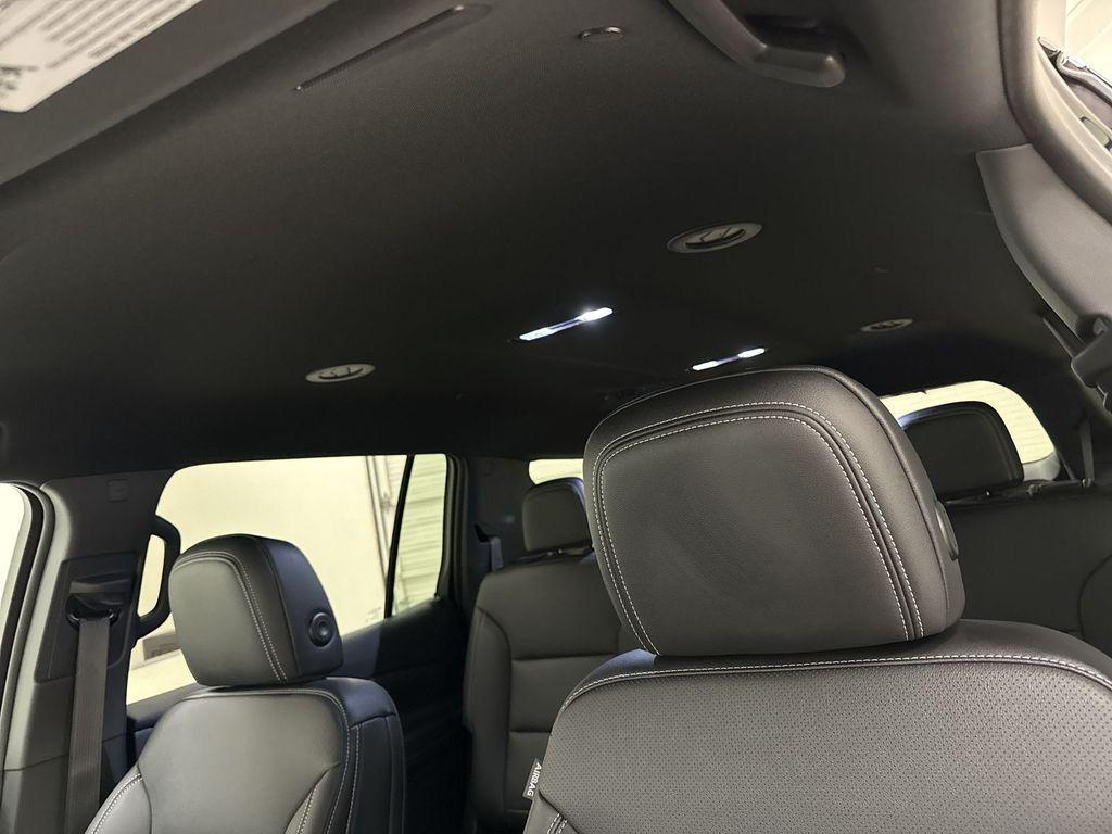 new 2025 Chevrolet Traverse car, priced at $41,711