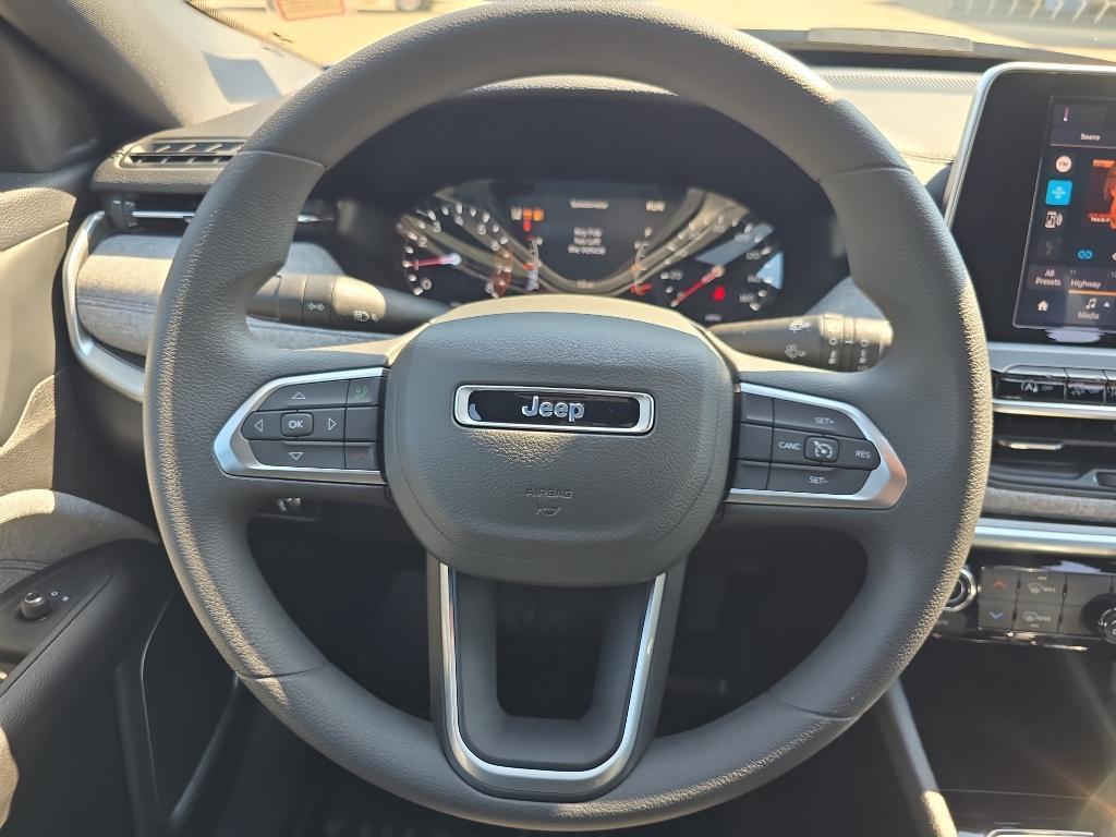 new 2025 Jeep Compass car, priced at $25,935