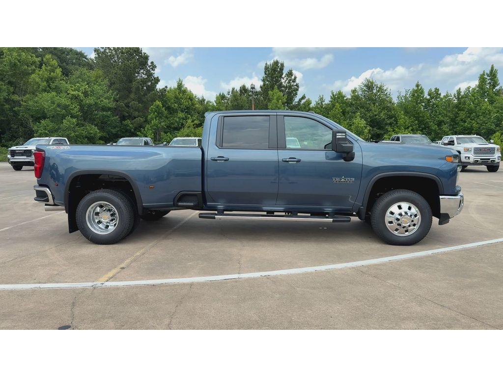 new 2025 Chevrolet Silverado 3500 car, priced at $73,495