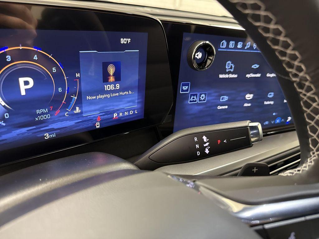 new 2025 Chevrolet Traverse car, priced at $42,175