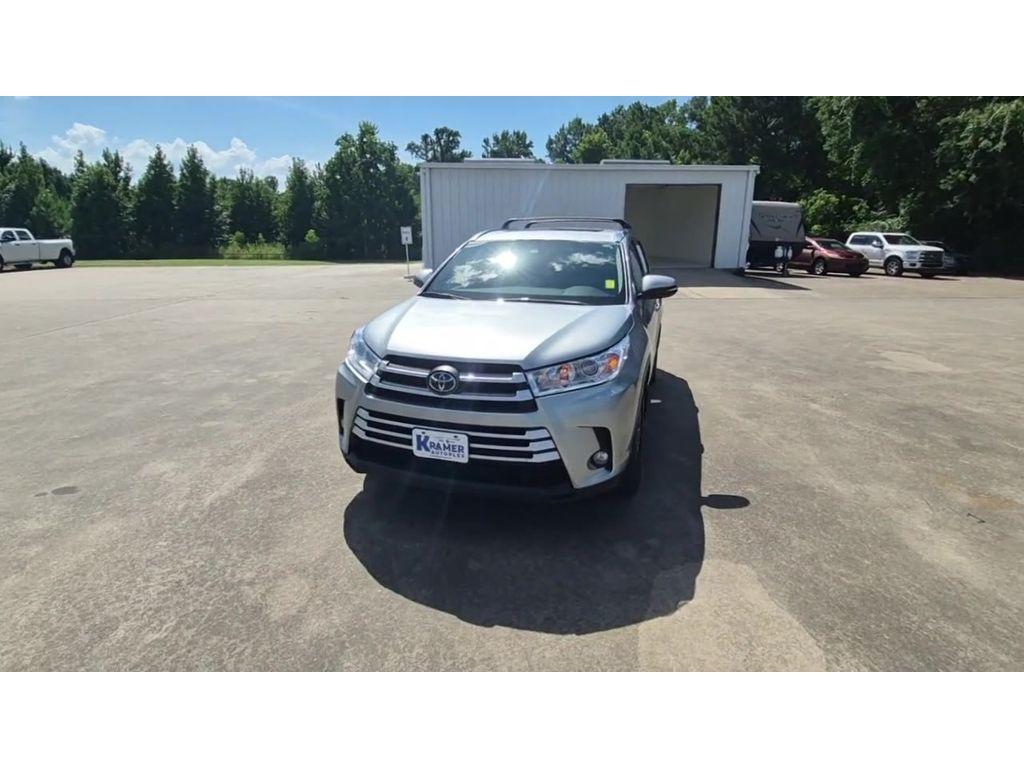 used 2017 Toyota Highlander car, priced at $29,266