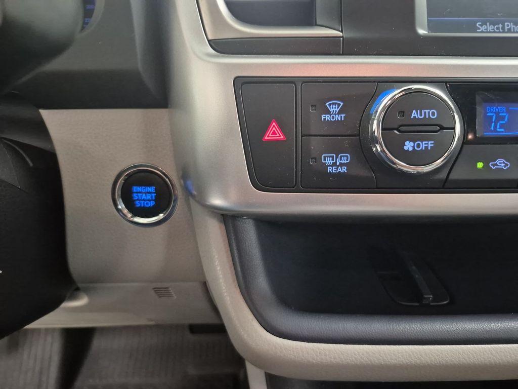 used 2017 Toyota Highlander car, priced at $29,266