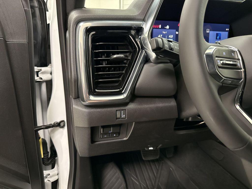 new 2025 GMC Canyon car, priced at $41,337