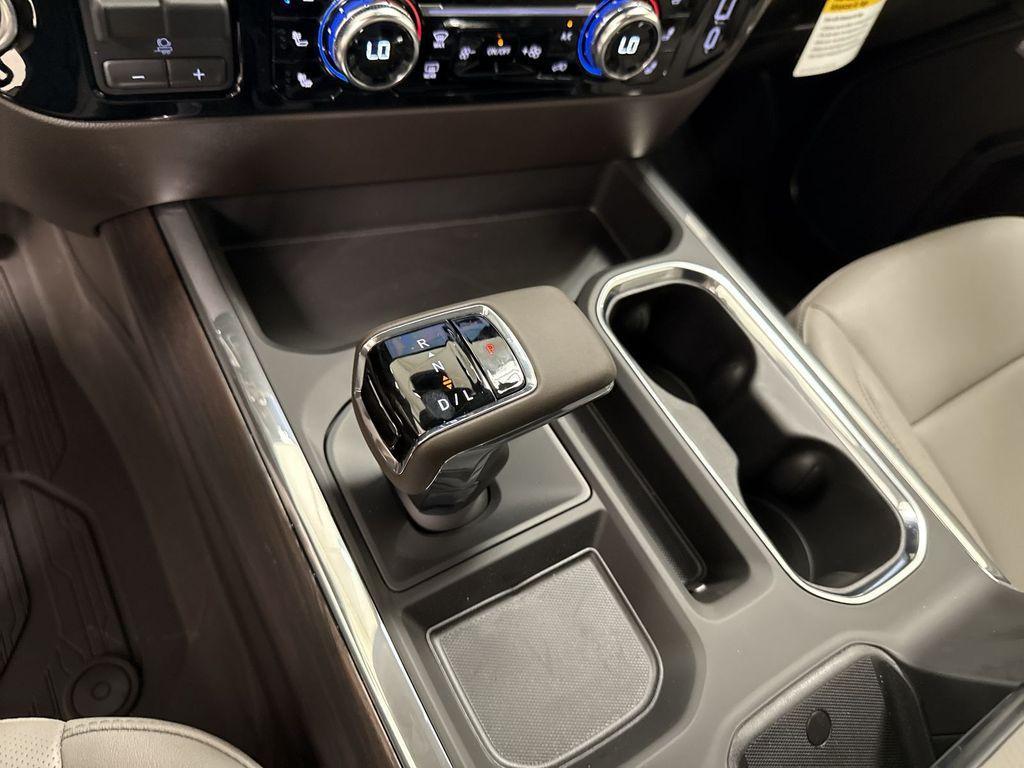 new 2025 GMC Sierra 1500 car, priced at $55,215